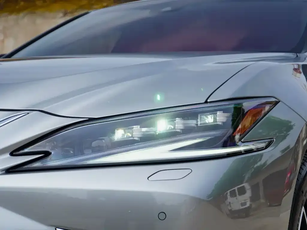 Lexus ES — фото 2