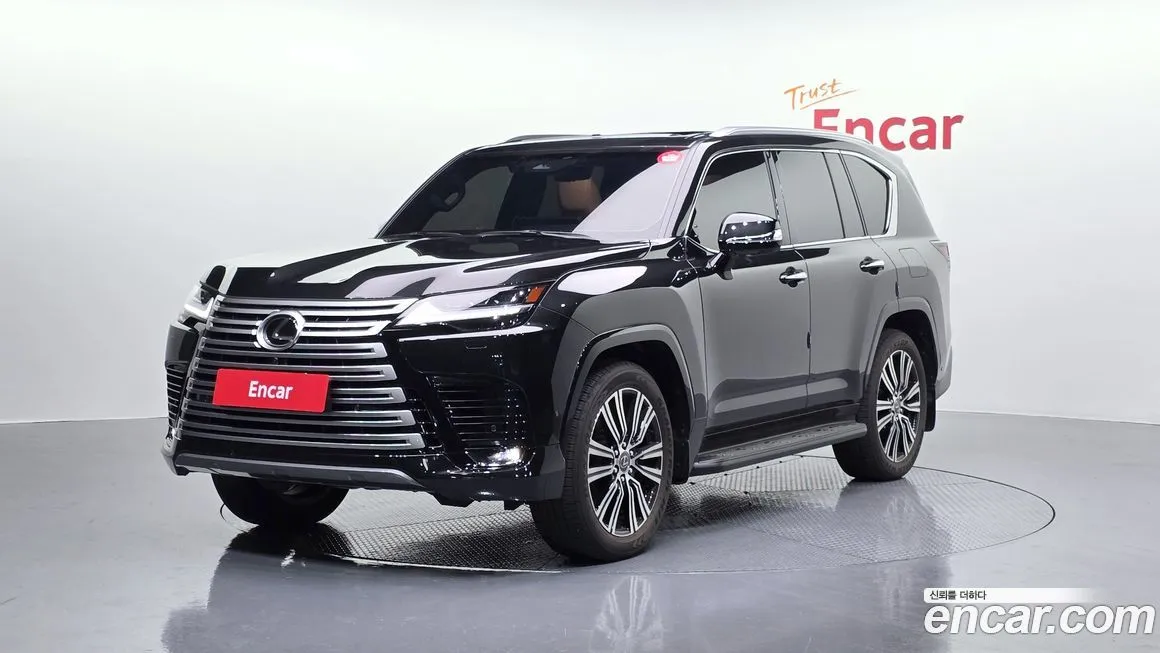 Lexus LX — фото 1