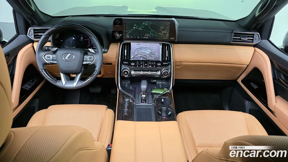 Lexus LX — фото 9