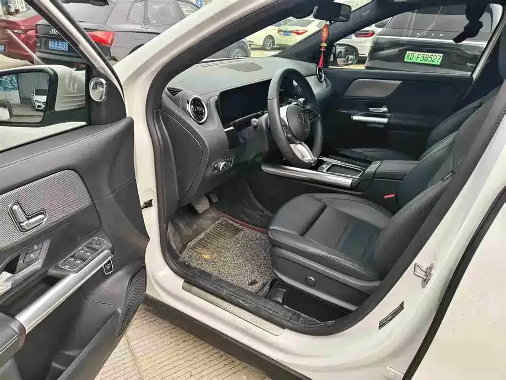Mercedes-Benz GLA — фото 2