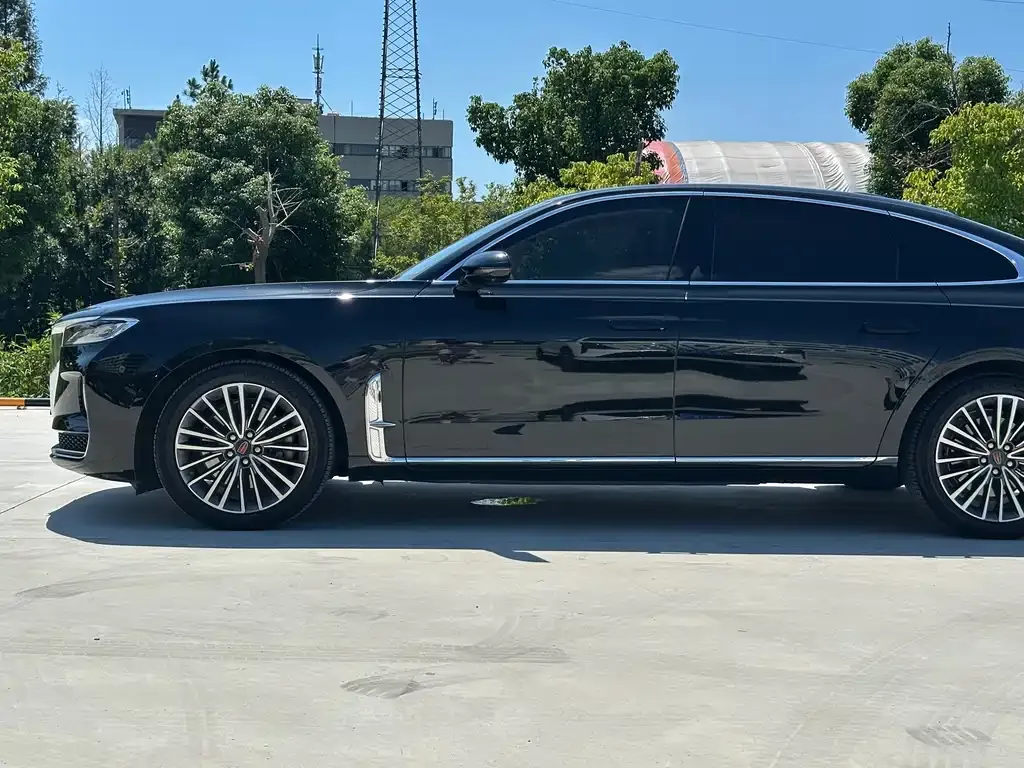 Hongqi H9 — фото 9
