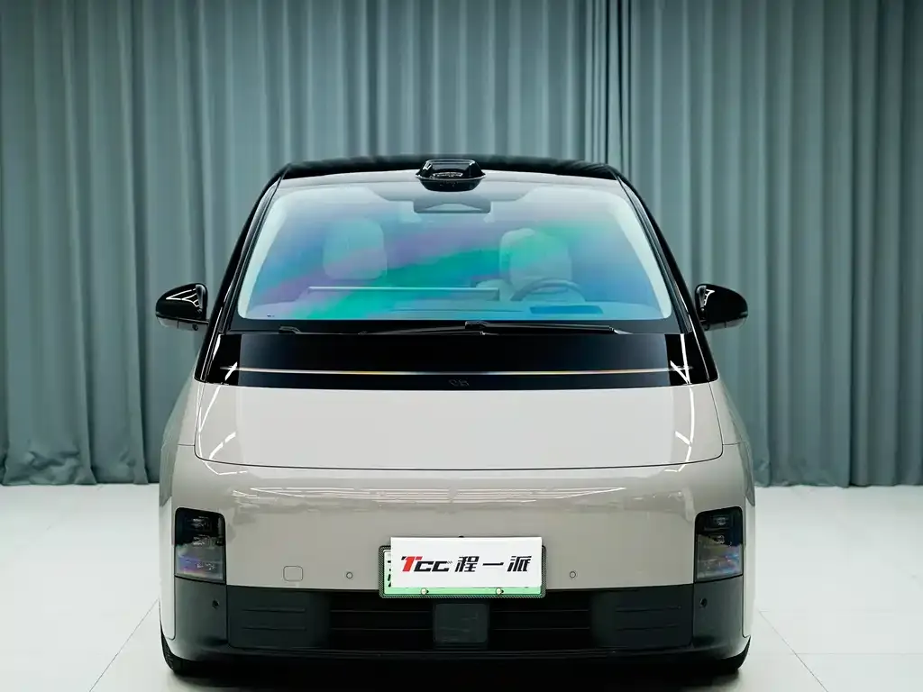 Li Auto MEGA — фото 1