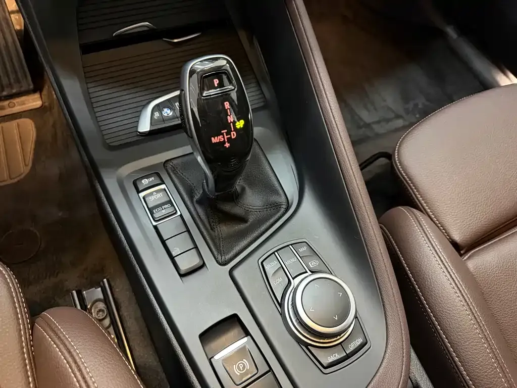 BMW X1 — фото 10
