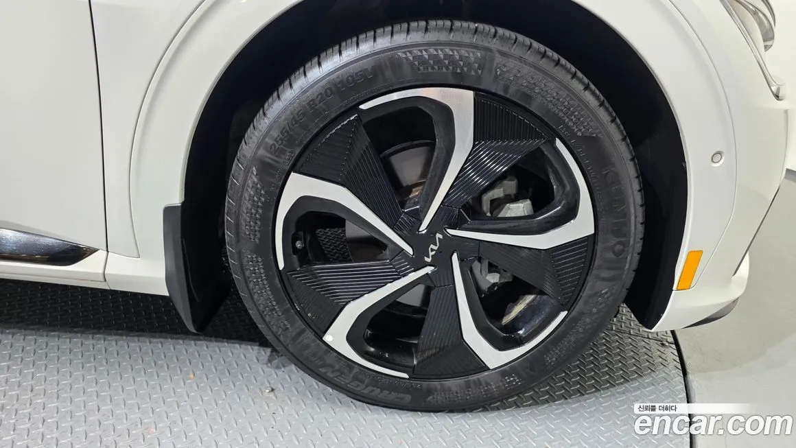 Kia EV6 — фото 2