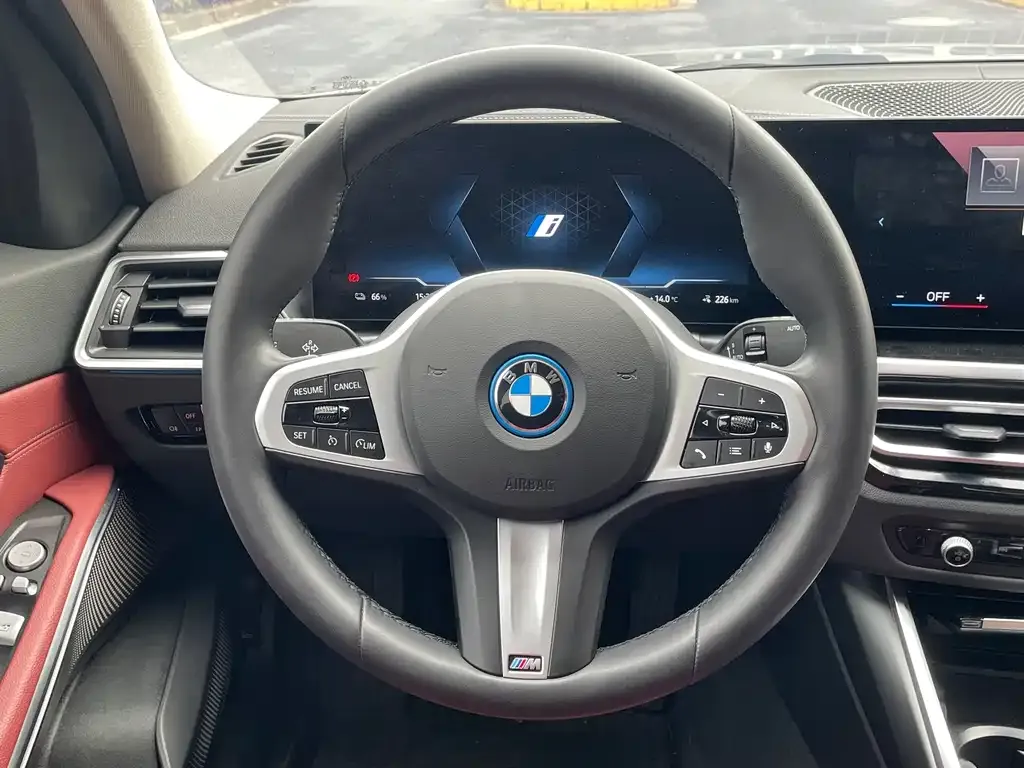 BMW i3 — фото 4