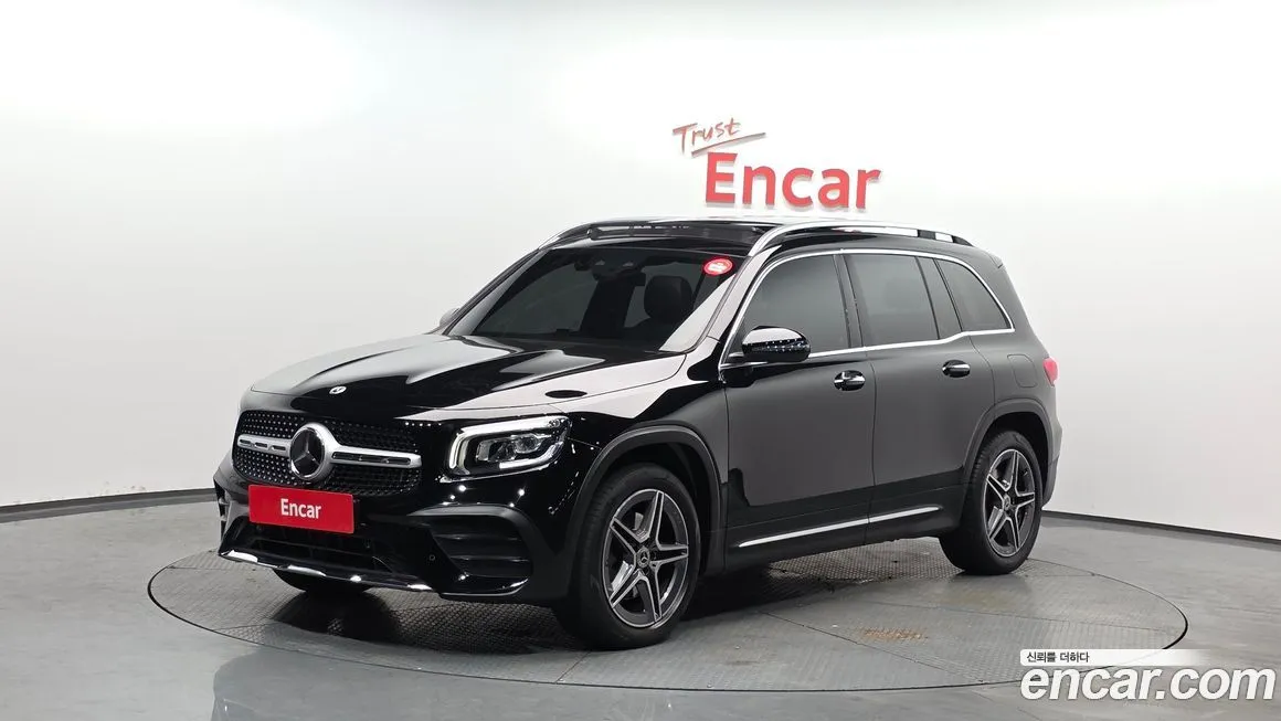 Mercedes-Benz GLB-Class — фото 1