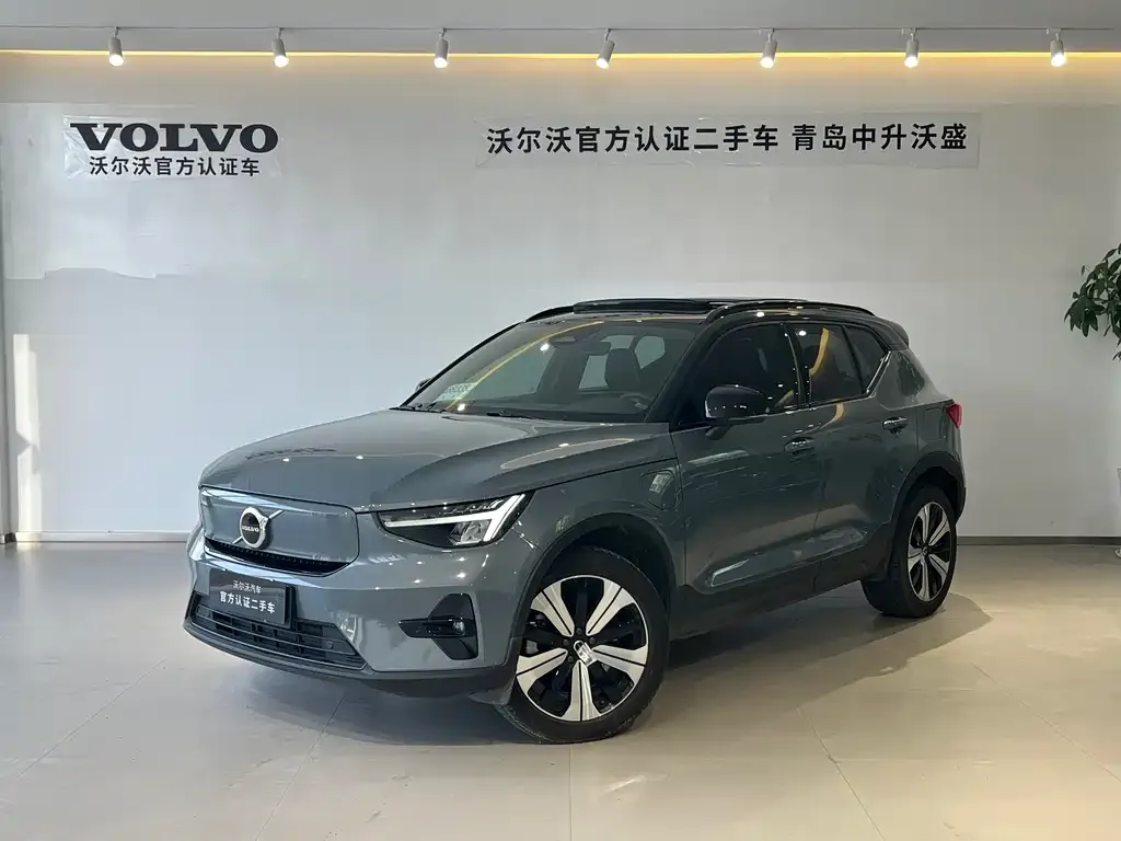 Volvo XC40 NEV — фото 1