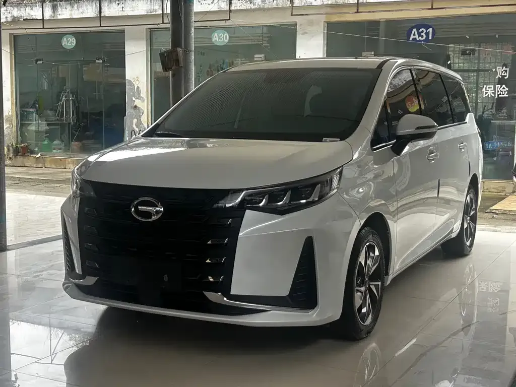 GAC Motor Trumpchi M6 — фото 1
