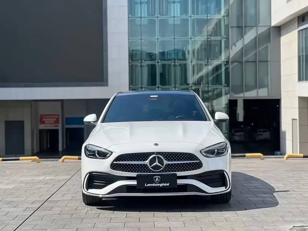 Mercedes-Benz C-Class — фото 1