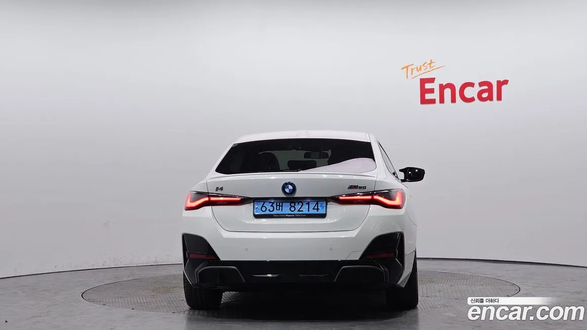 BMW i4 — фото 3