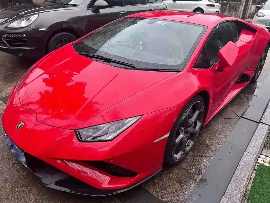 Lamborghini Huracan — фото 1