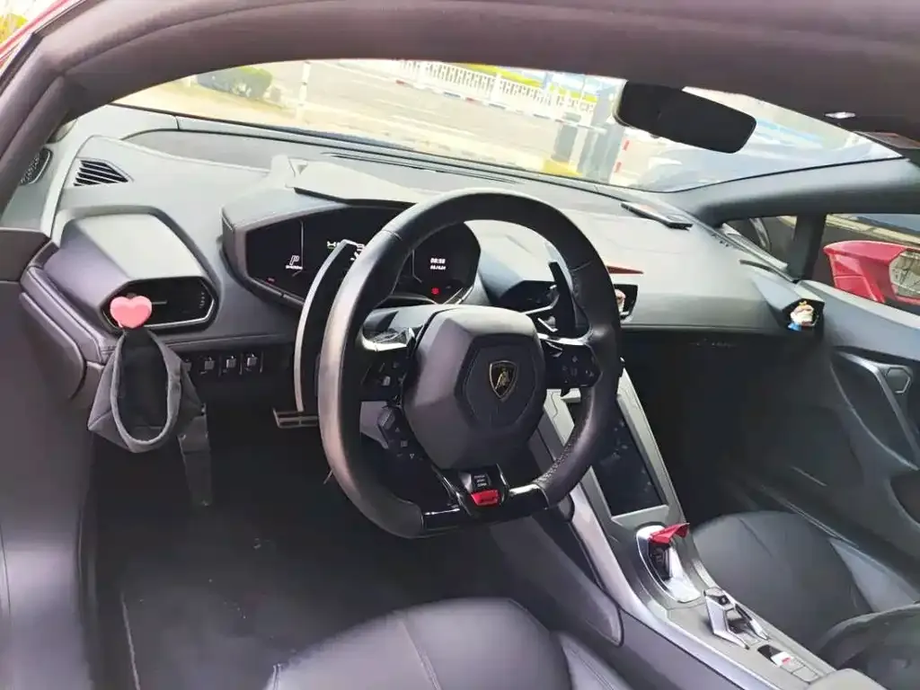 Lamborghini Huracan — фото 10