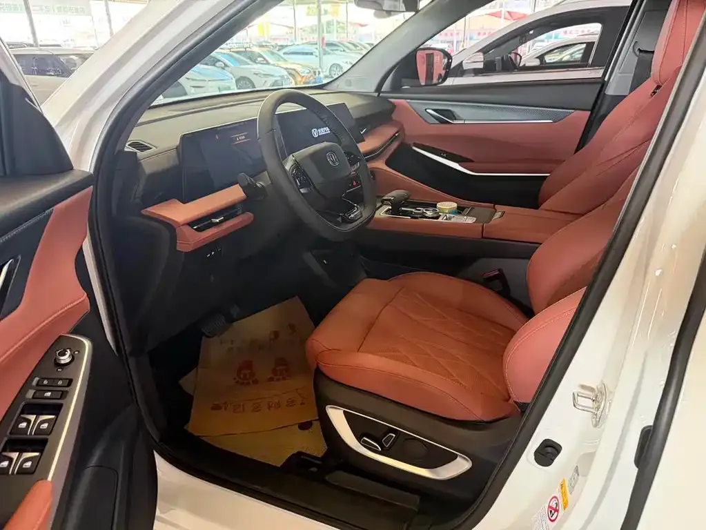 Changan CS75PLUS — фото 4