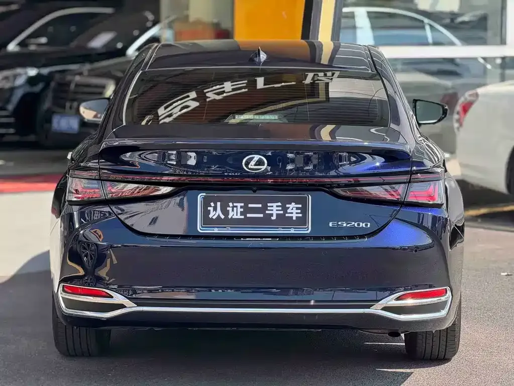 Lexus ES — фото 2