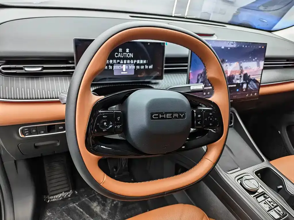 Chery Tiggo 8 — фото 10