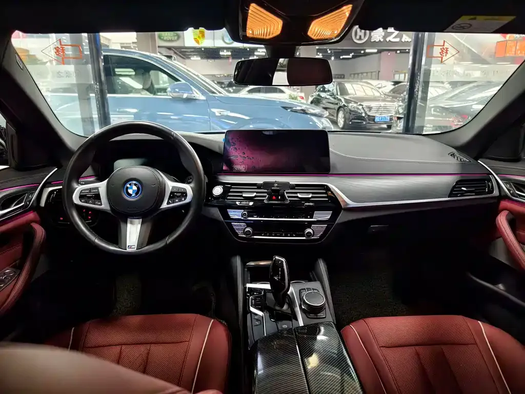 BMW 5 Series New Energy — фото 4