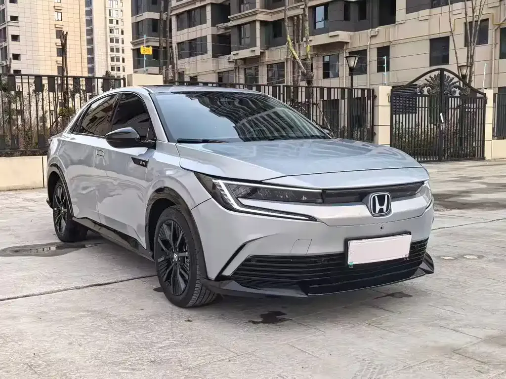 Honda e:NP2 — фото 1