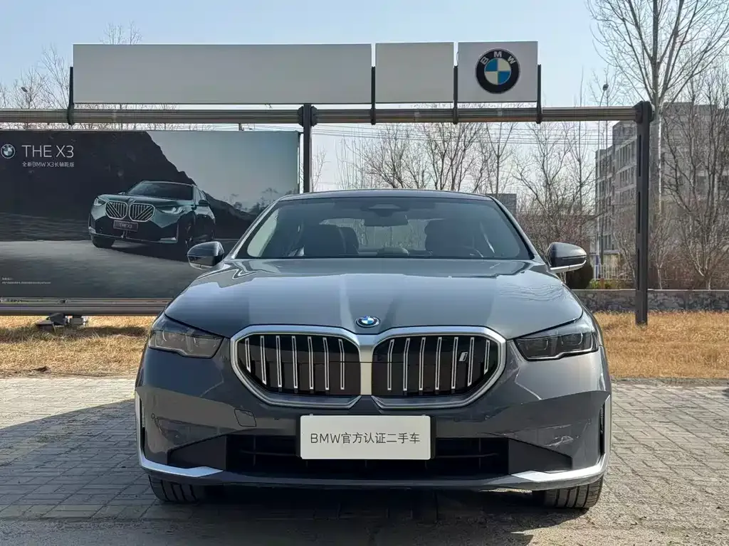 BMW i5 — фото 7