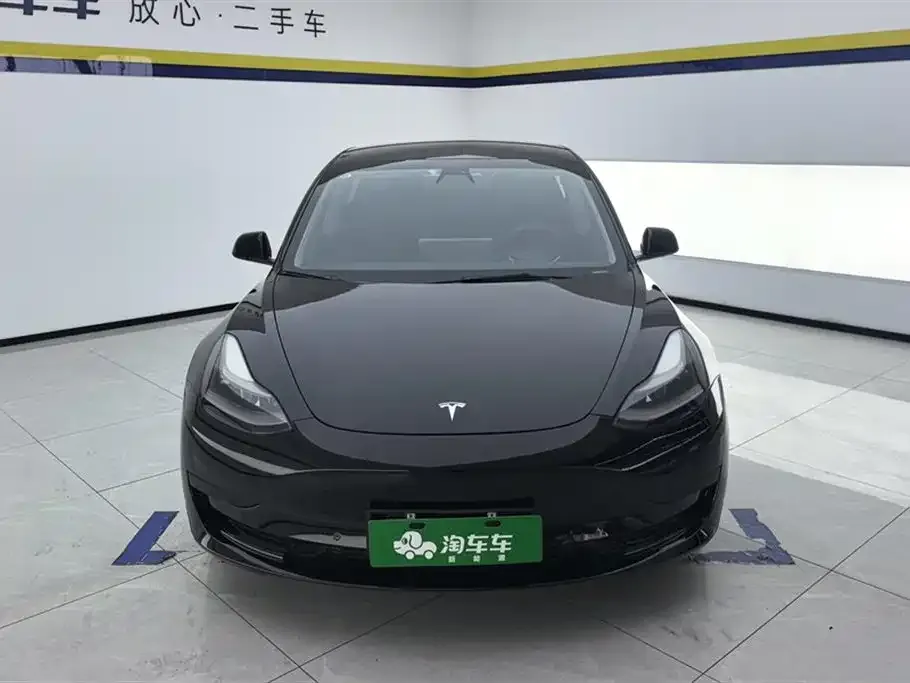 Tesla Model 3 — фото 3