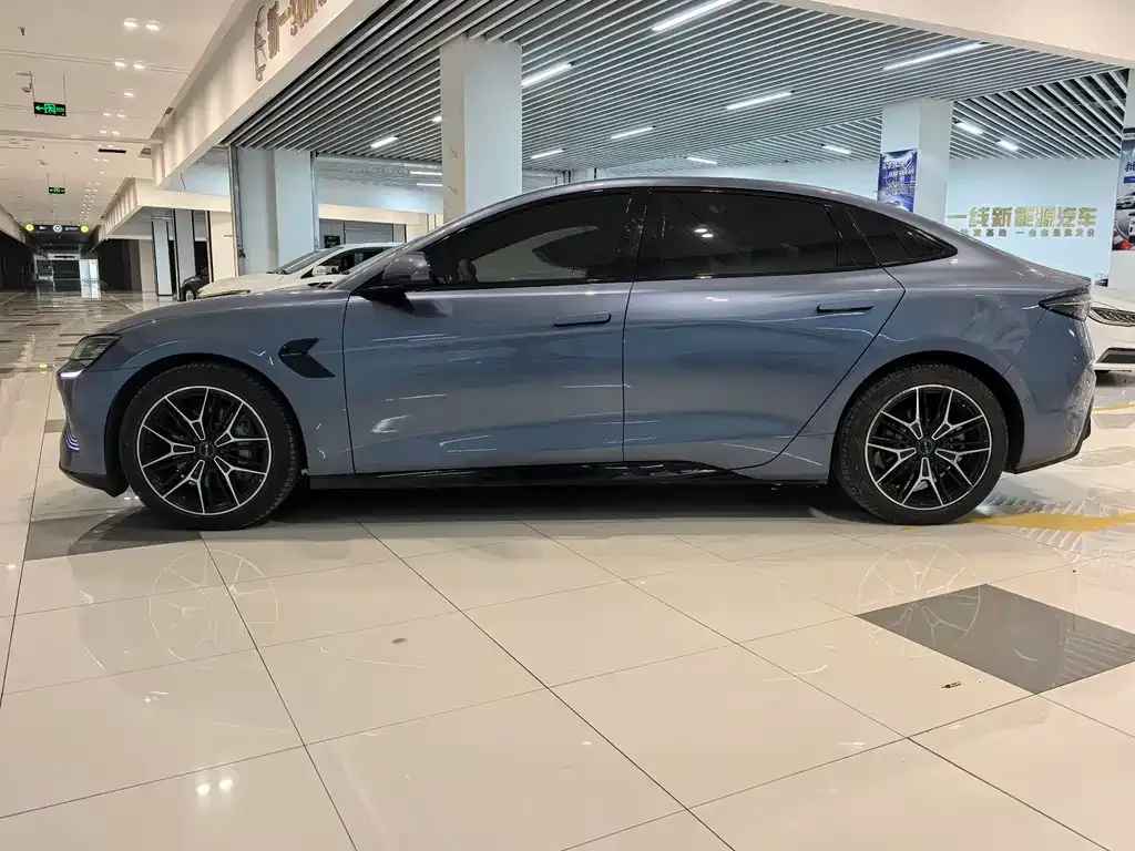 BYD Seal — фото 4