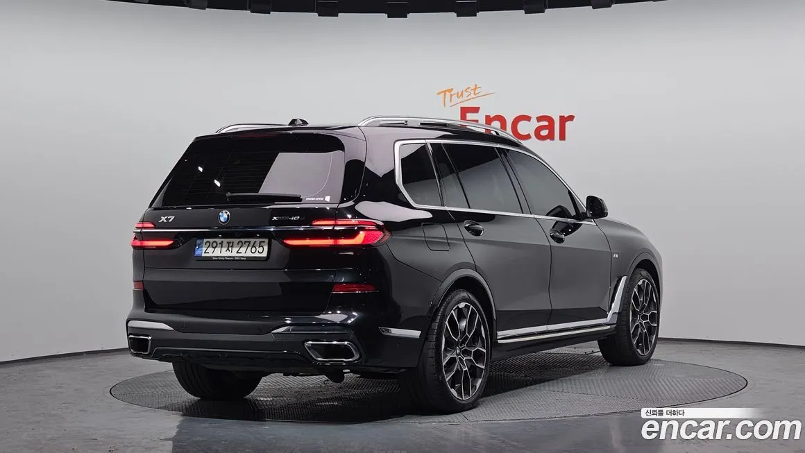 BMW X7 — фото 2