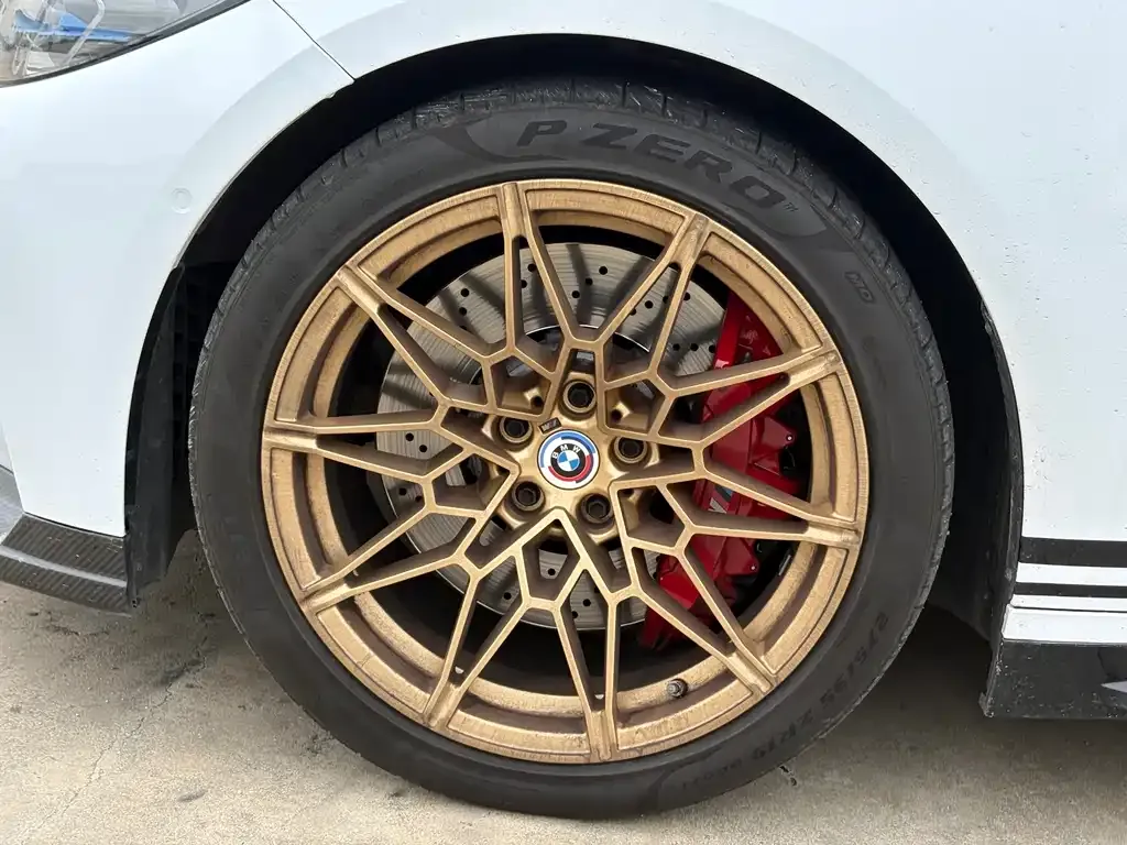 BMW M4 — фото 10