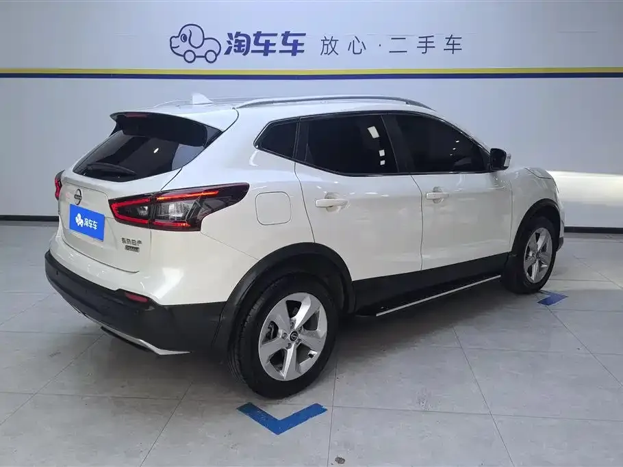 Nissan Qashqai — фото 8