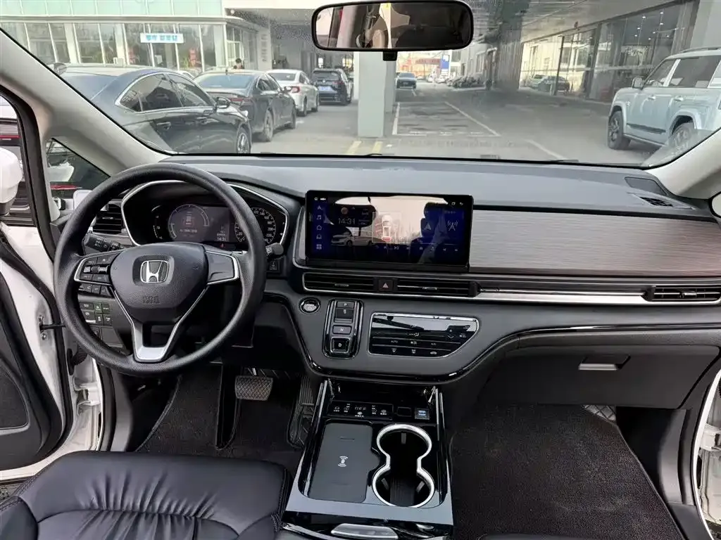 Honda Odyssey — фото 10