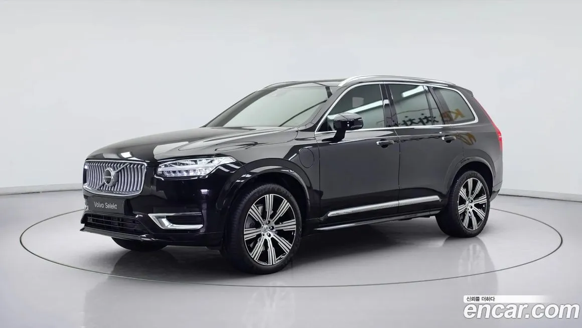 Volvo XC90 — фото 1