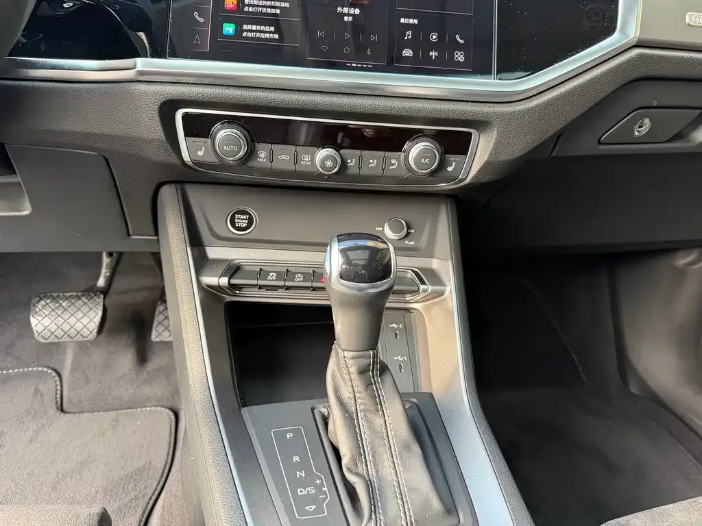 Audi Q3 — фото 6
