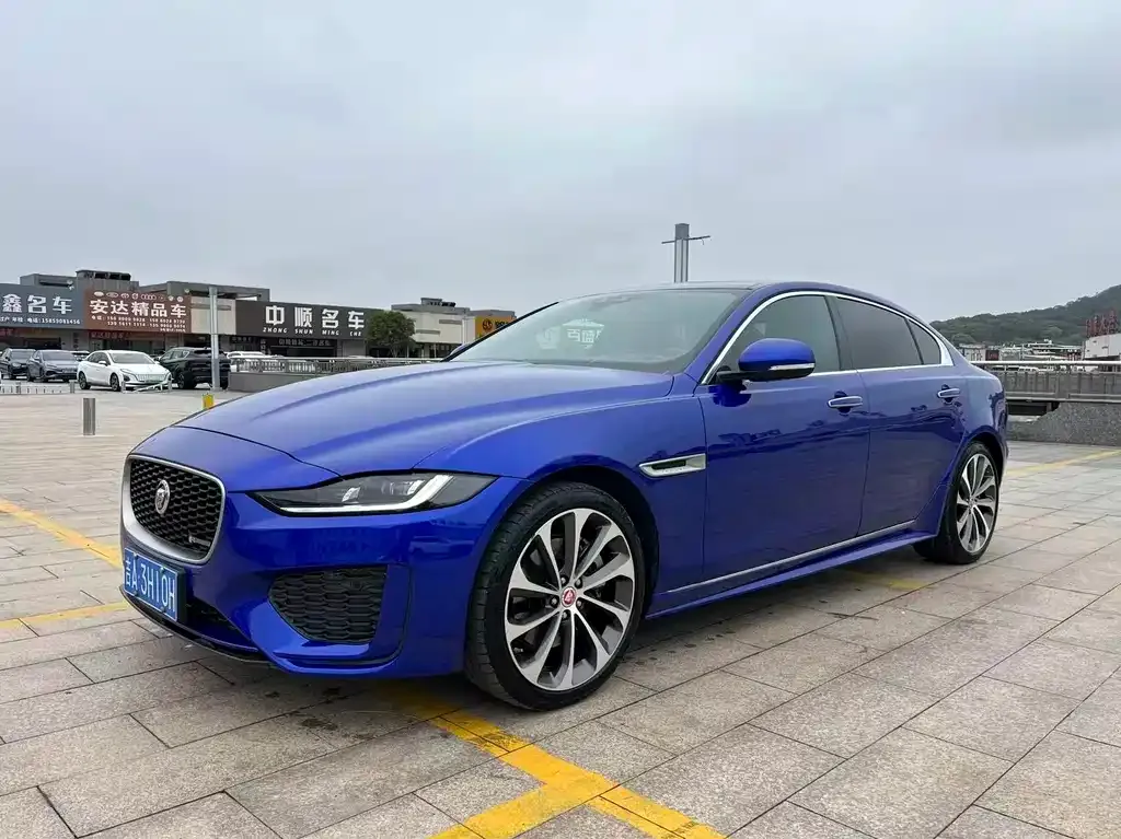 Jaguar XEL — фото 1