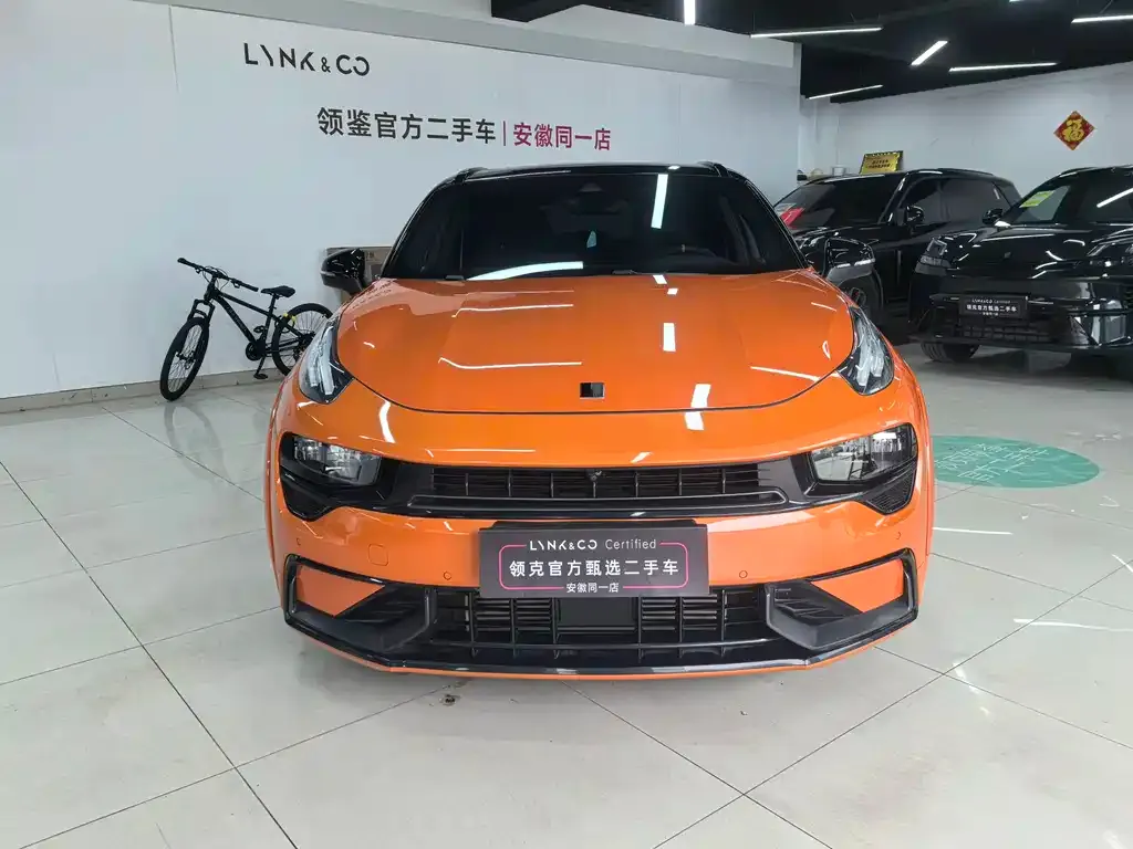 Lynk & Co 02 Hatchback — фото 10