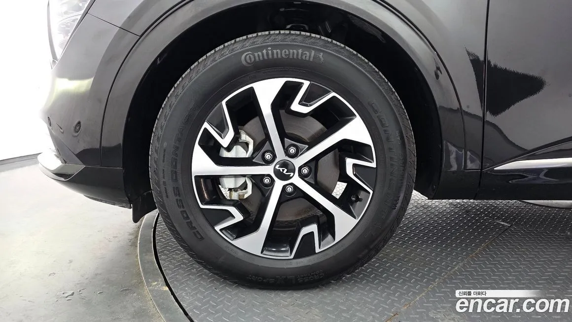 Kia Sportage — фото 8
