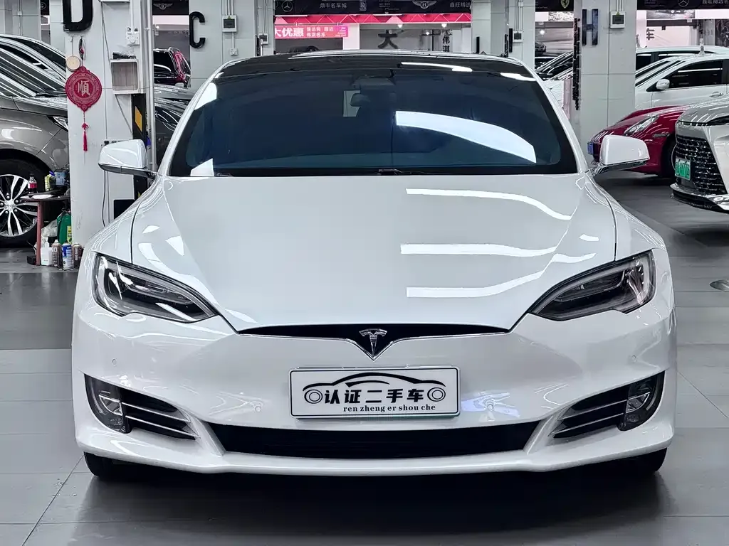Tesla Model S — фото 10