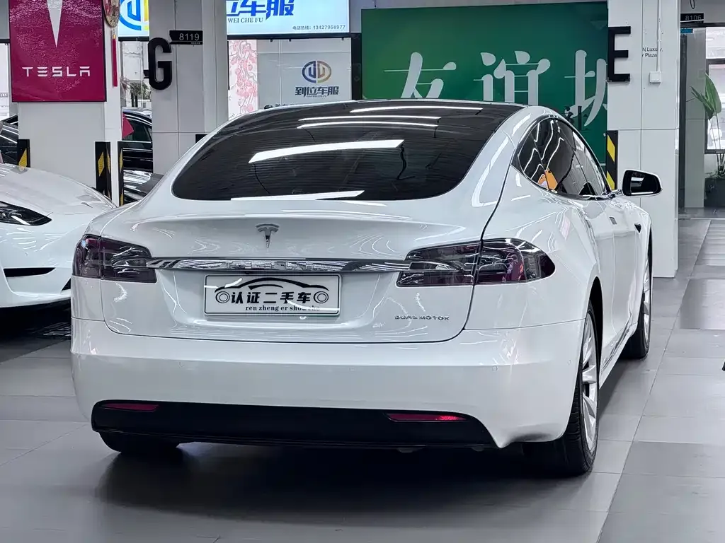 Tesla Model S — фото 6