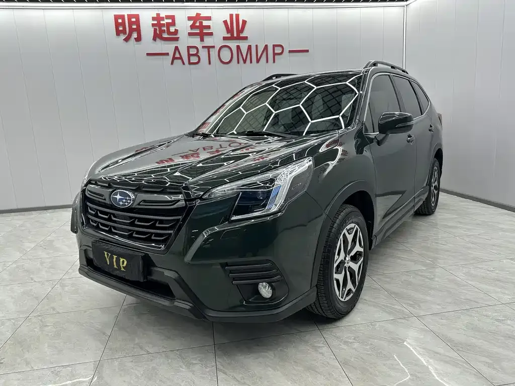 Subaru Forester — фото 1