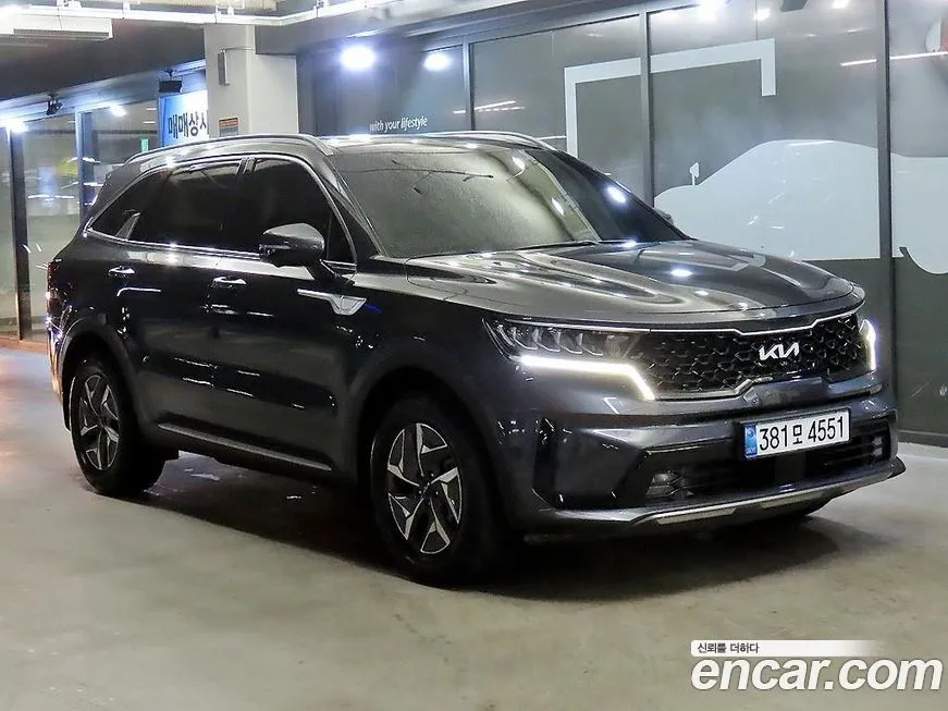 Kia Sorento — фото 1