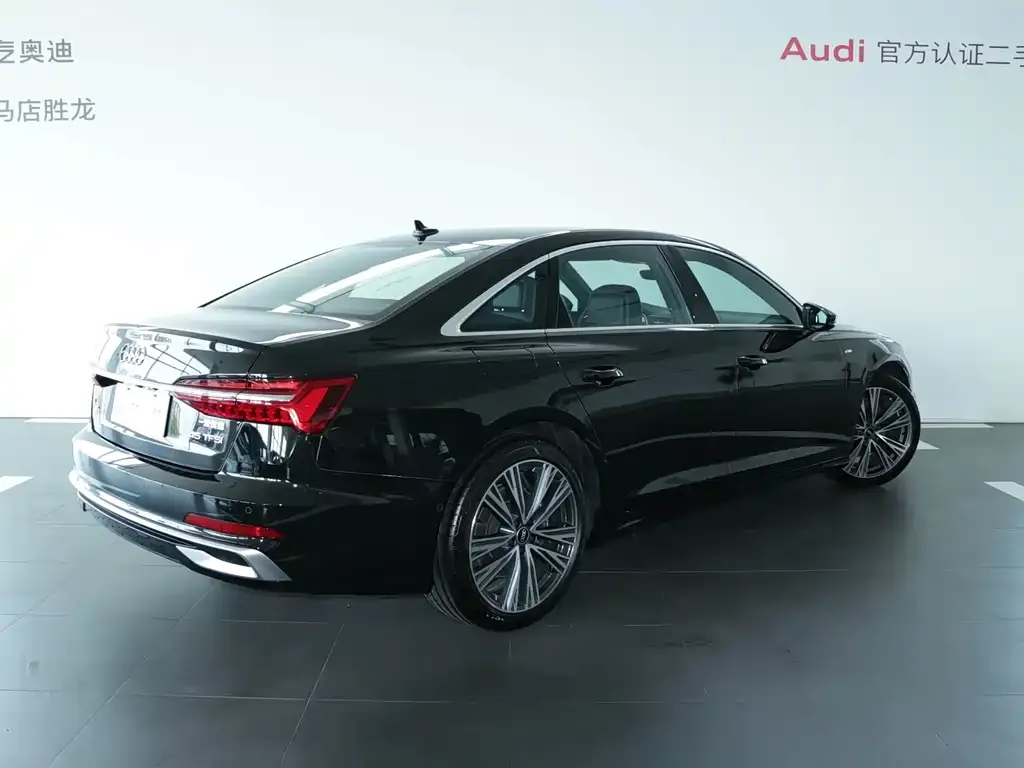 Audi A6L — фото 9