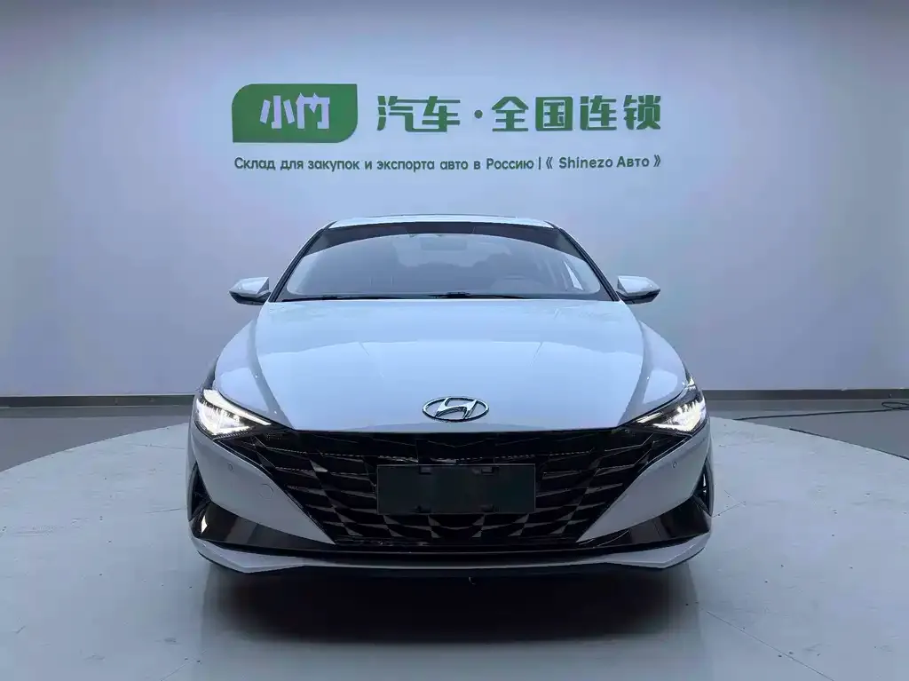 Hyundai Elantra — фото 8