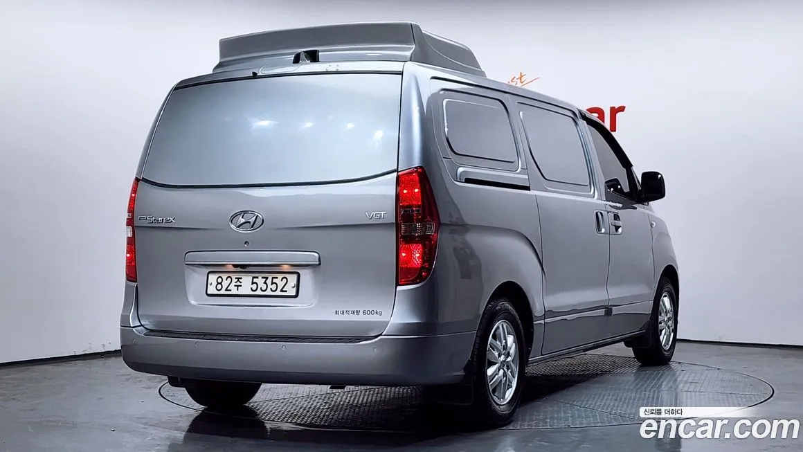 Hyundai Starex — фото 2