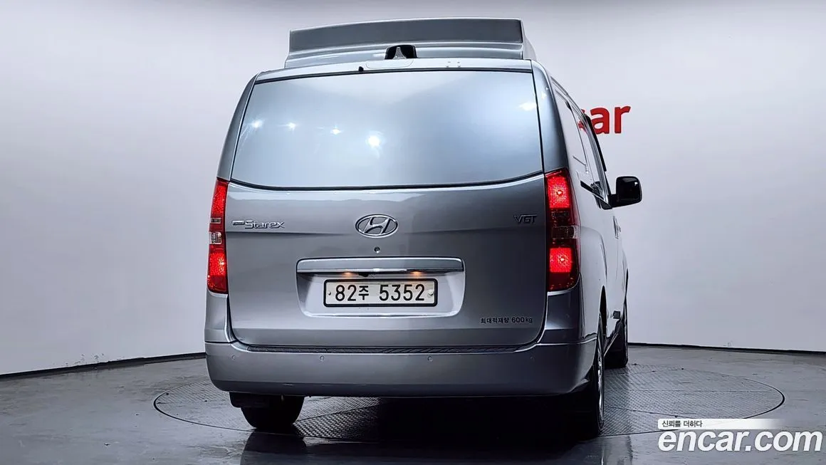 Hyundai Starex — фото 10