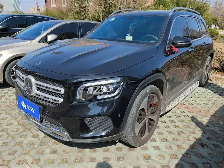 Mercedes-Benz GLB — фото 1