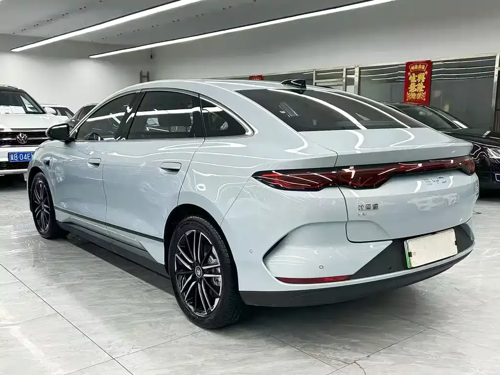BYD Qin L — фото 6