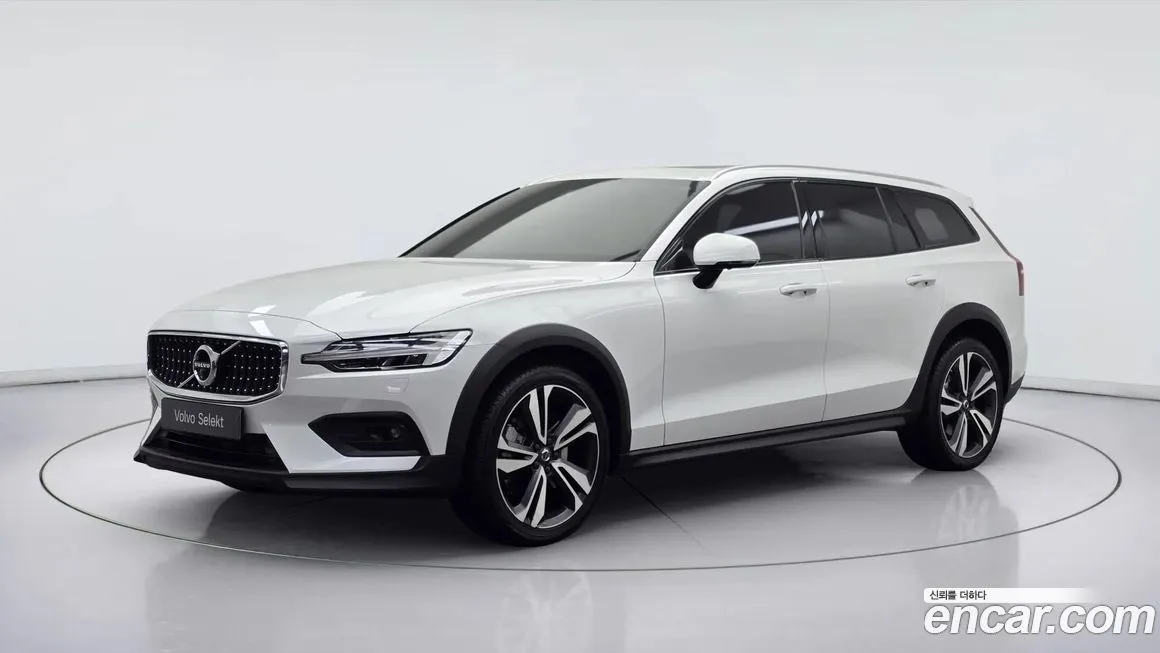 Volvo V60 — фото 1