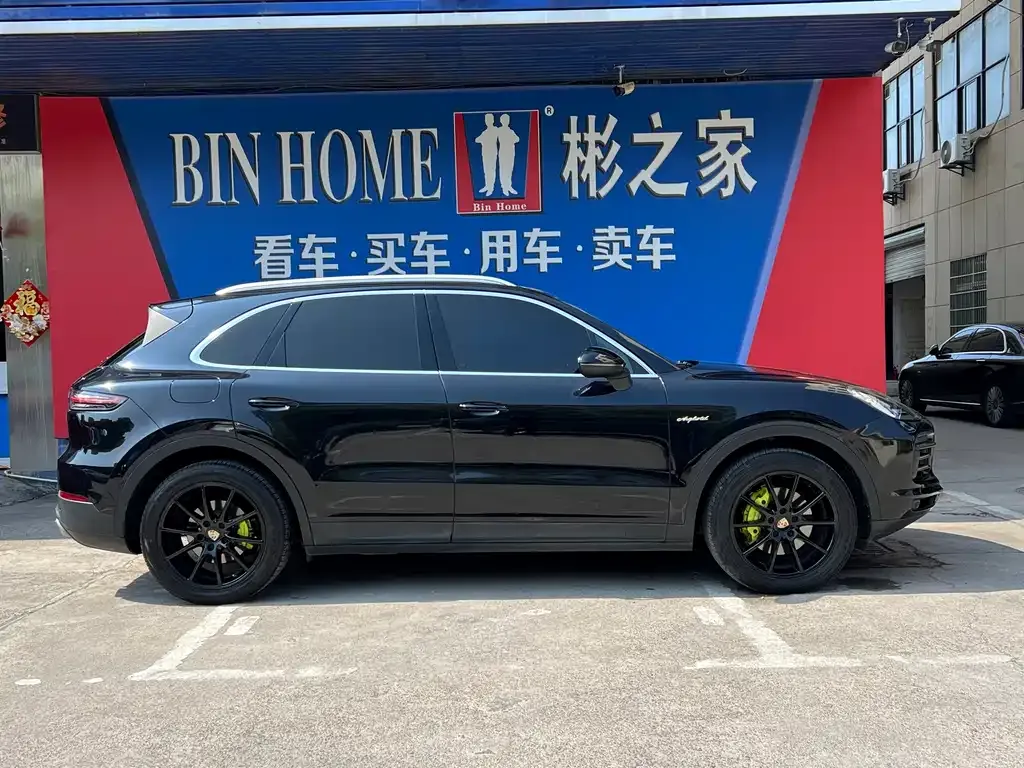 Porsche Cayenne Hybrid — фото 9