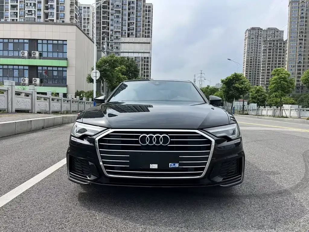 Audi A6L — фото 8