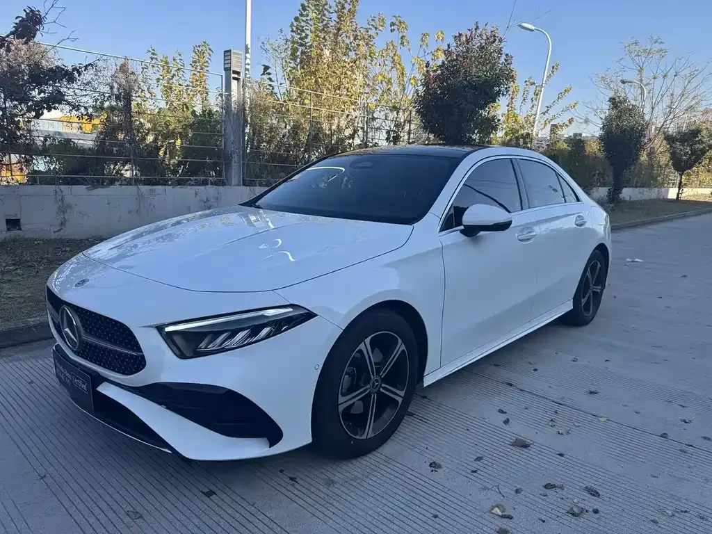 Mercedes-Benz A-Class — фото 1