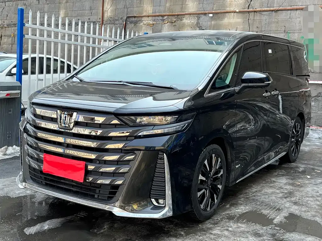 Toyota Vellfire — фото 9