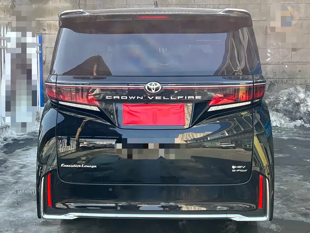 Toyota Vellfire — фото 5