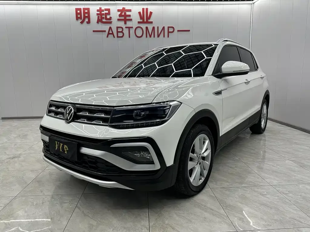 Volkswagen T-Cross — фото 1